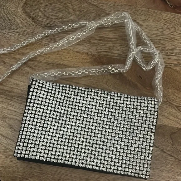 AMBER SCEATS STELLA CRYSTAL BAG! 
5.5” x 7.5” x 7” NWOT! - Picture 7 of 8